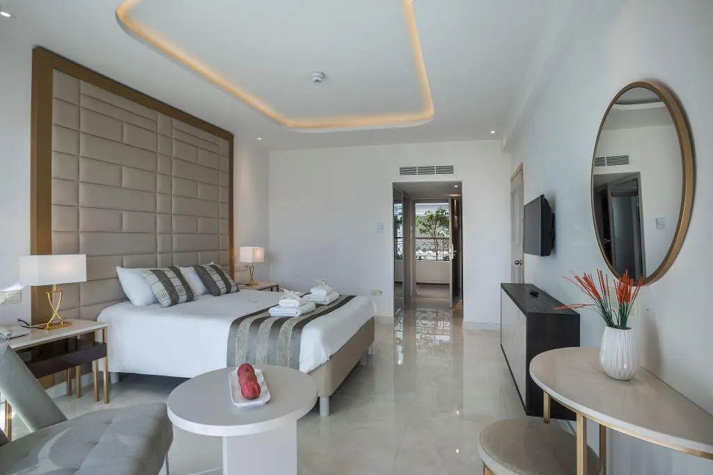 TWIN STANDARD Room, Constantinos The Great Beach Hotel, Cyprus