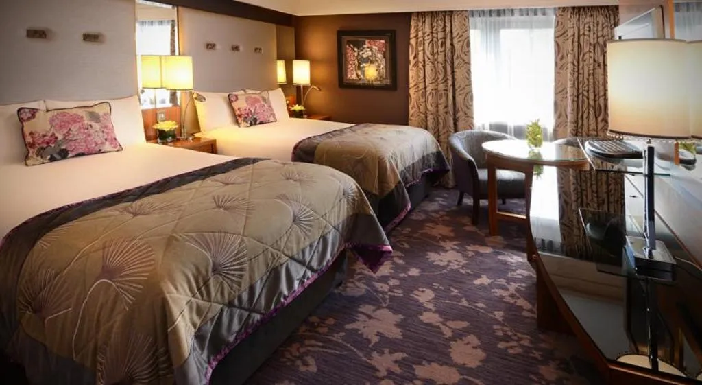 TWIN DELUXE Room, Clontarf Castle, Dublin