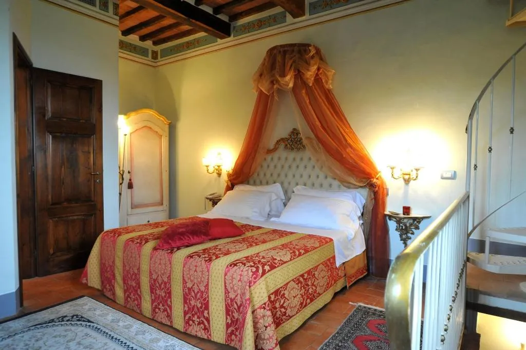 Room, Relais Castelluccio Palusse, Umbria