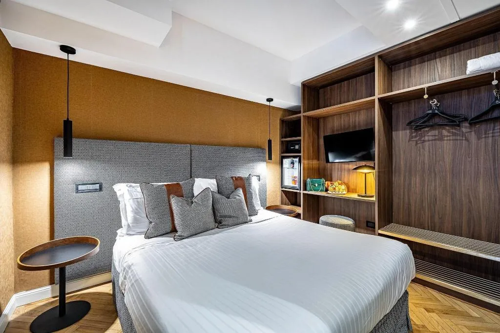 DOUBLE CLASSIC WITH VIEWS Room, Duomo Firenze, Florence