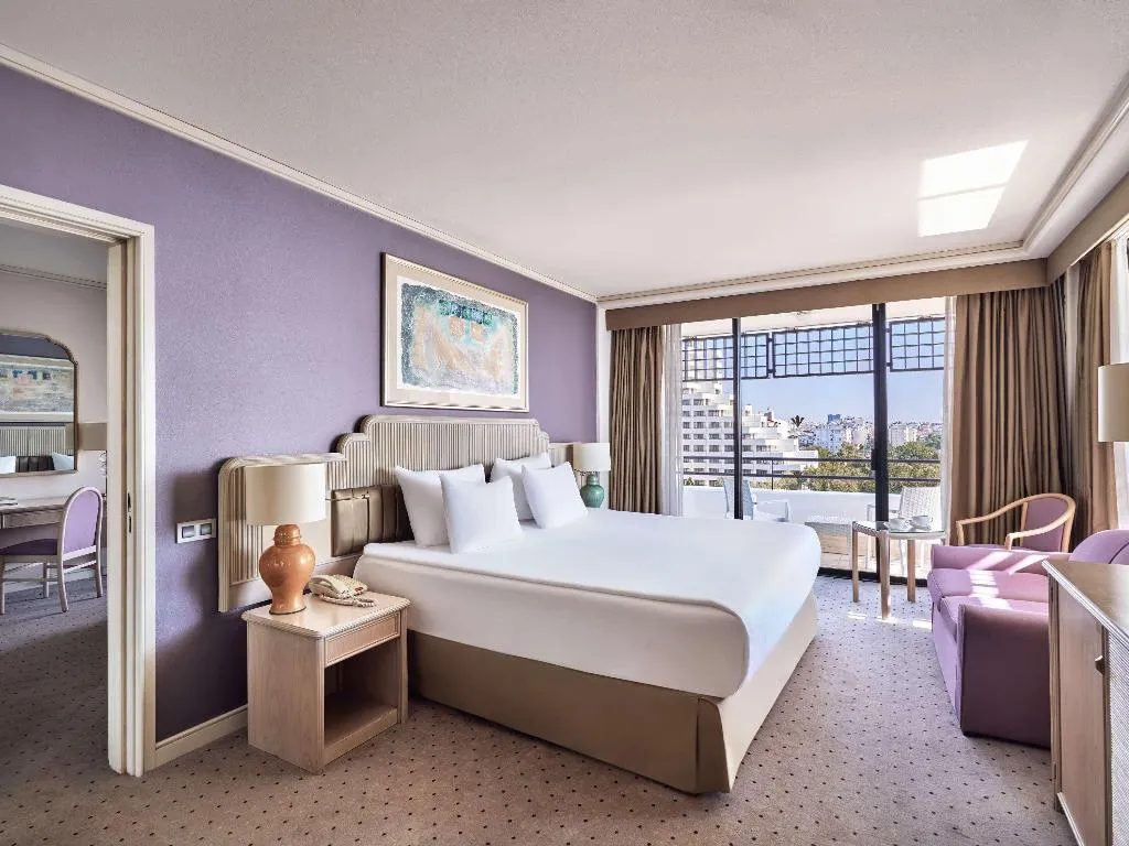 SUITE DELUXE SEA VIEW Room, Rixos Downtown Antalya L.O.L.ThemePark Free Access, Antalya