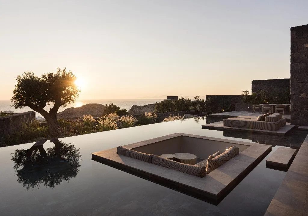 VILLA FIVE BEDROOMS Room, Canaves  Epitome, Santorini