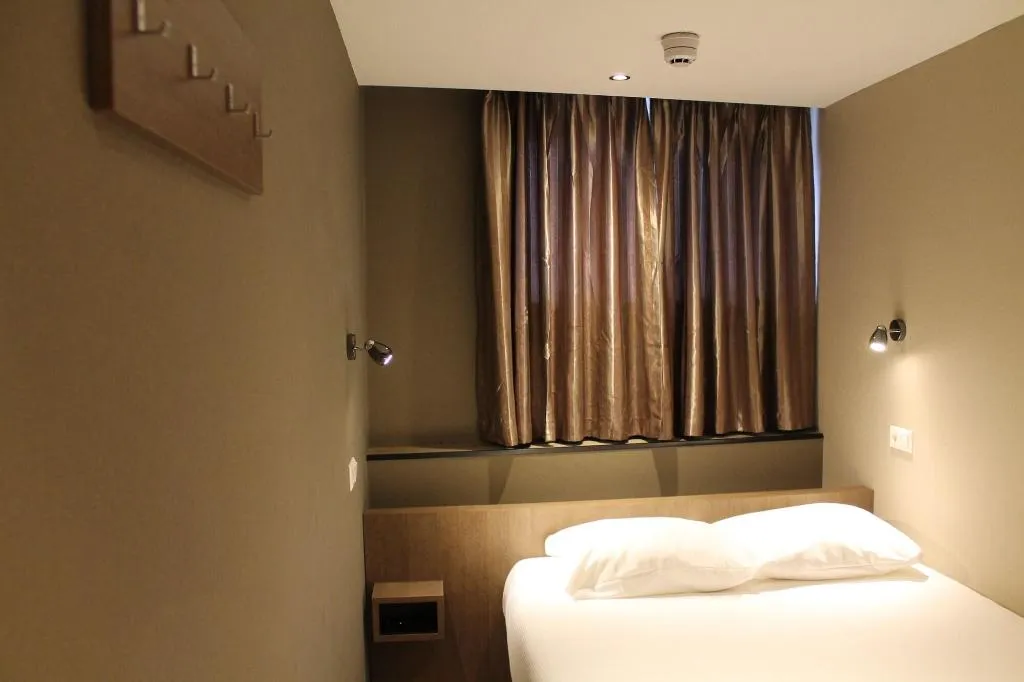 Room, Hotel Blossoms, Amsterdam