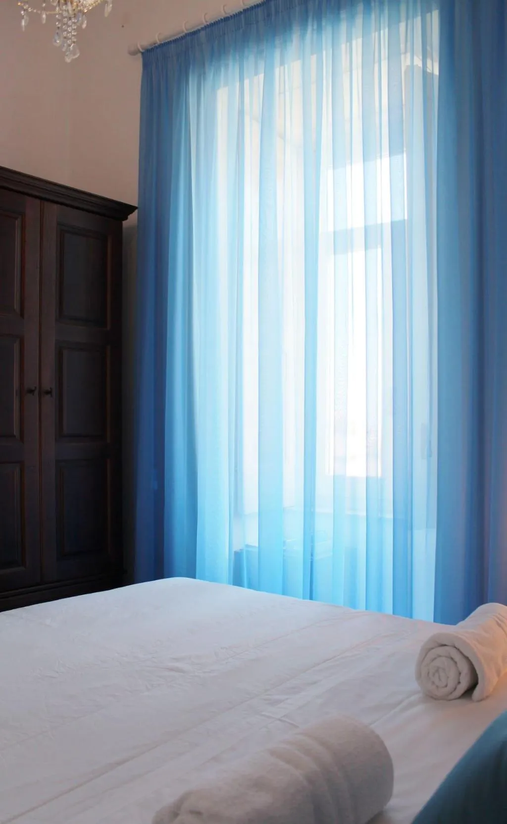 Room, Piazza Tasso B B, Naples