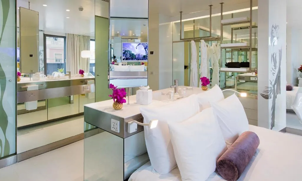 JUNIOR SUITE STANDARD Room, Hotel Arconte, Barcelona