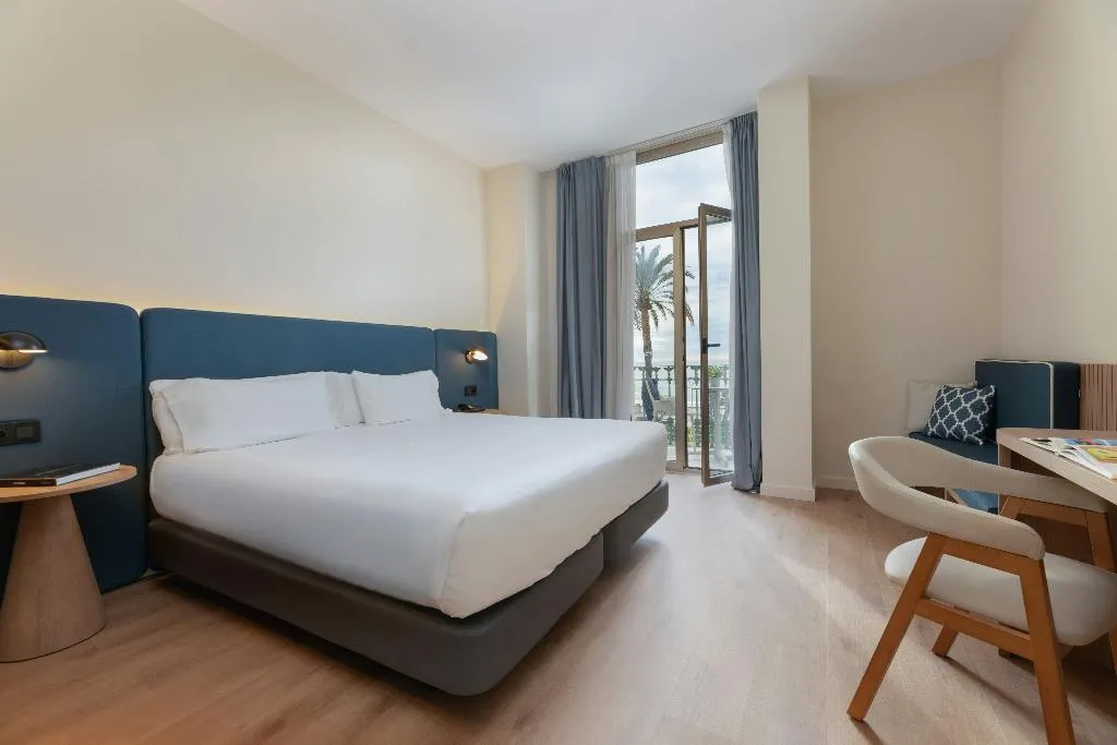 DOUBLE SUPERIOR WITH TERRACE Room, Sercotel Kalma Sitges, Costa Brava