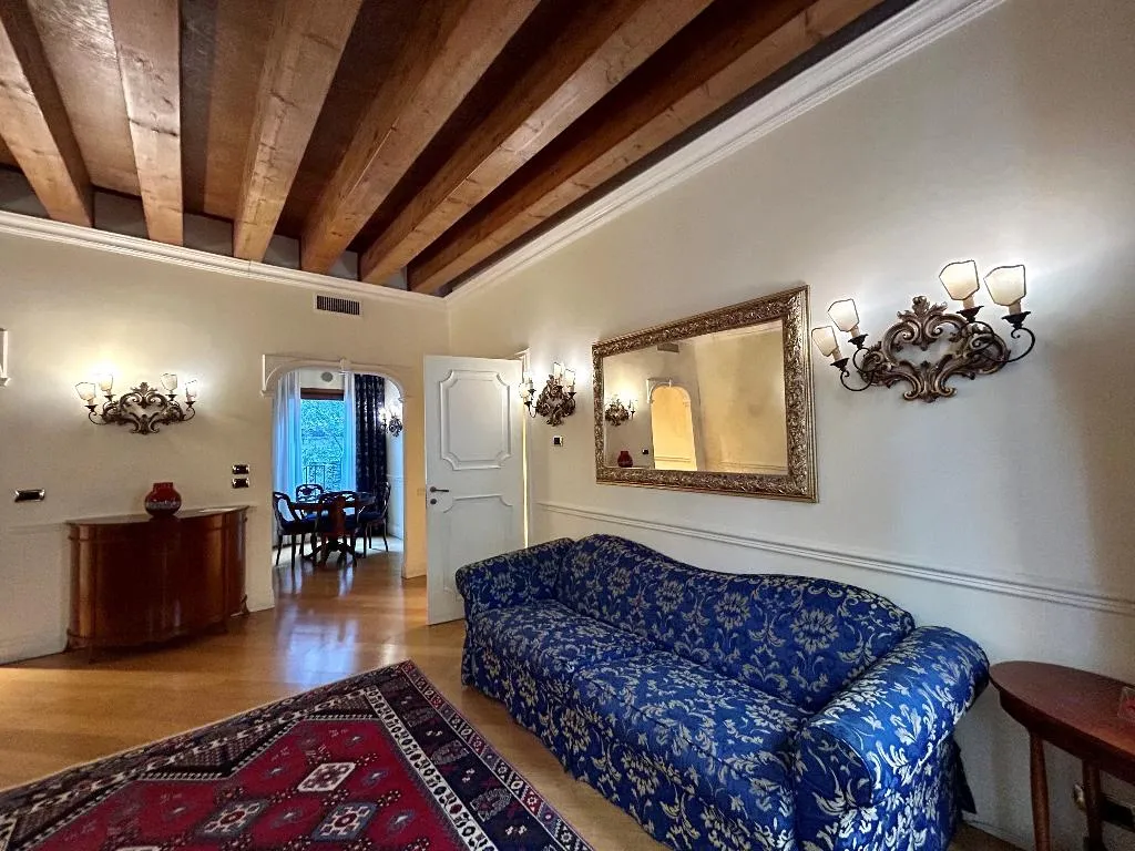 APARTMENT CAPACITY 5 Room, Torre dell’Orologio Signature Residence, Venice