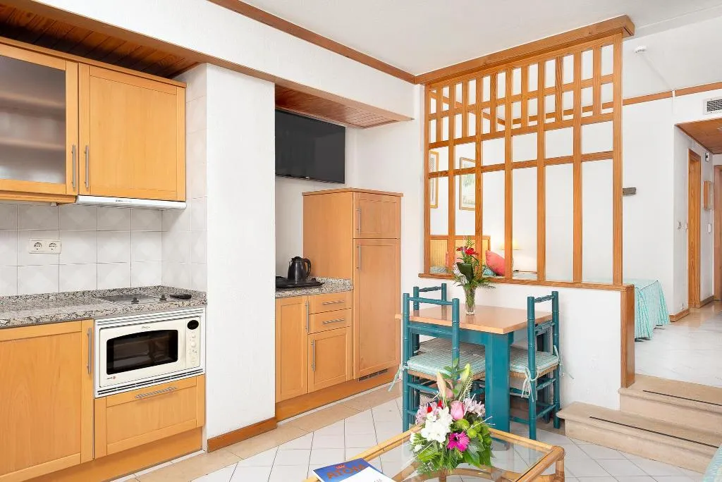STUDIO DELUXE Room, Muthu Oura Praia Hotel, Algarve