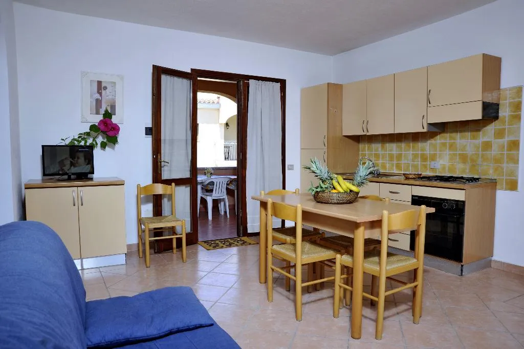 APARTMENT CAPACITY 6 Room, Residence Stella Marina, Olbia