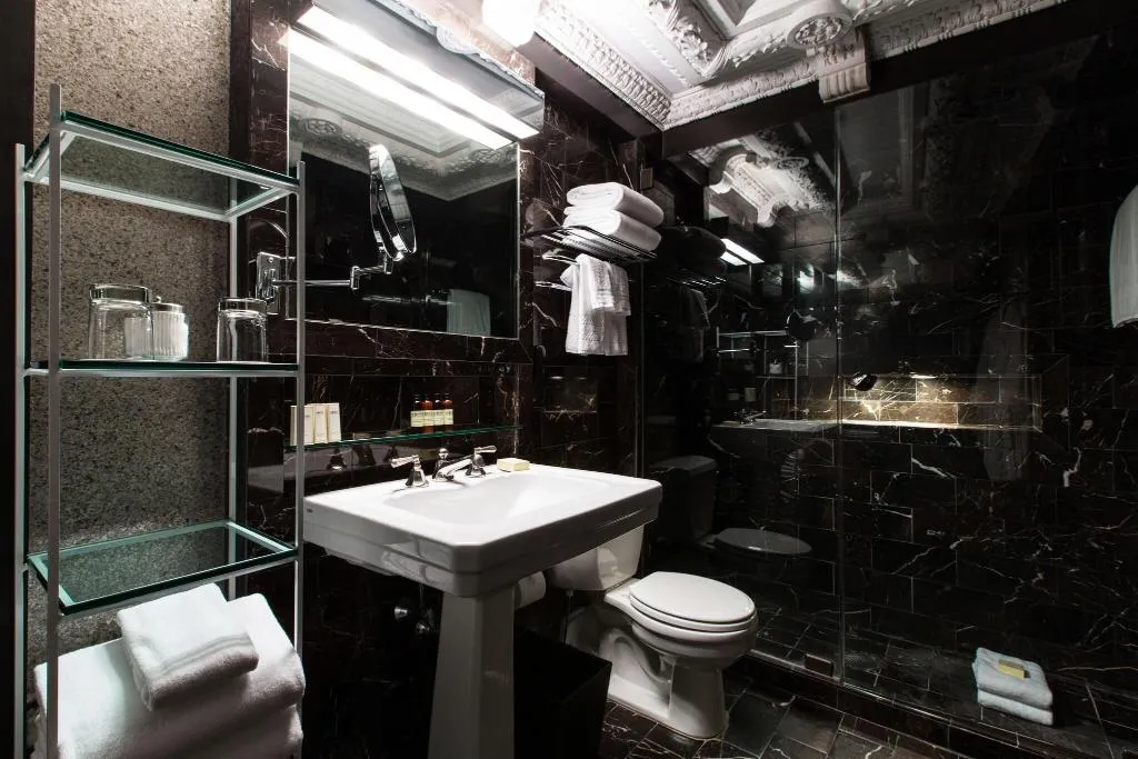 DOUBLE DUPLEX Room, City Club, New York