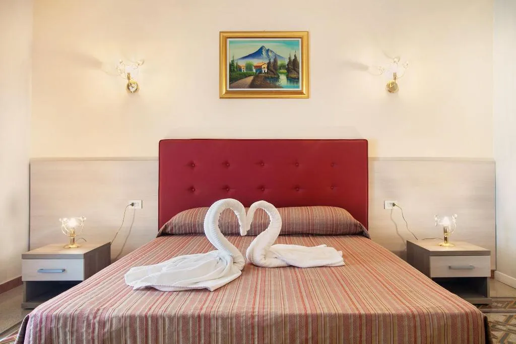 Room, Domus Napoleone, Naples