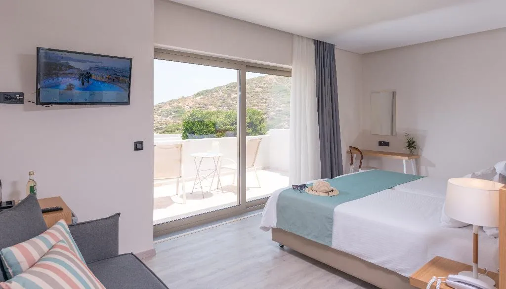 Double or Twin SUPERIOR Room, Athina Palace, Crete