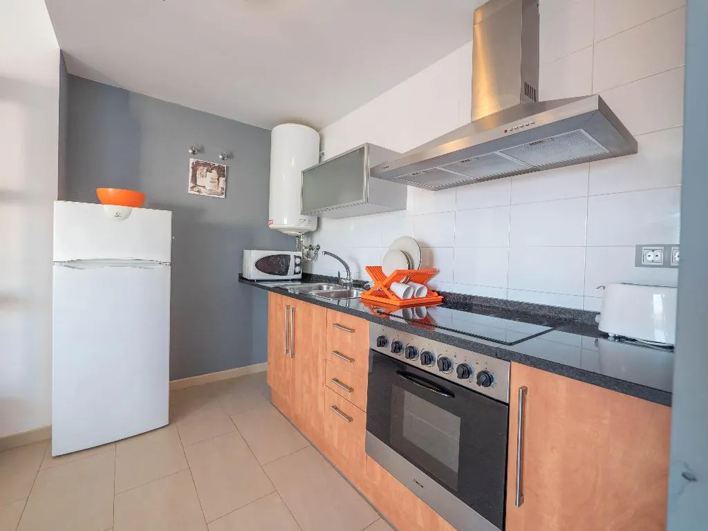 APARTMENT CAPACITY 6 TWO BEDROOMS Room, Apartaments AR Espronceda, Costa Brava