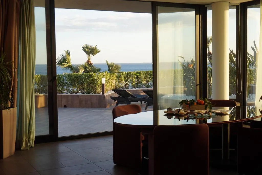Beach, Four Points by Sheraton Catania Hotel & Conference, Catania