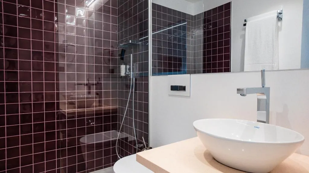 Double or Twin SUPERIOR WITH BALCONY Room, Hills Hotel Lisboa, Lisbon