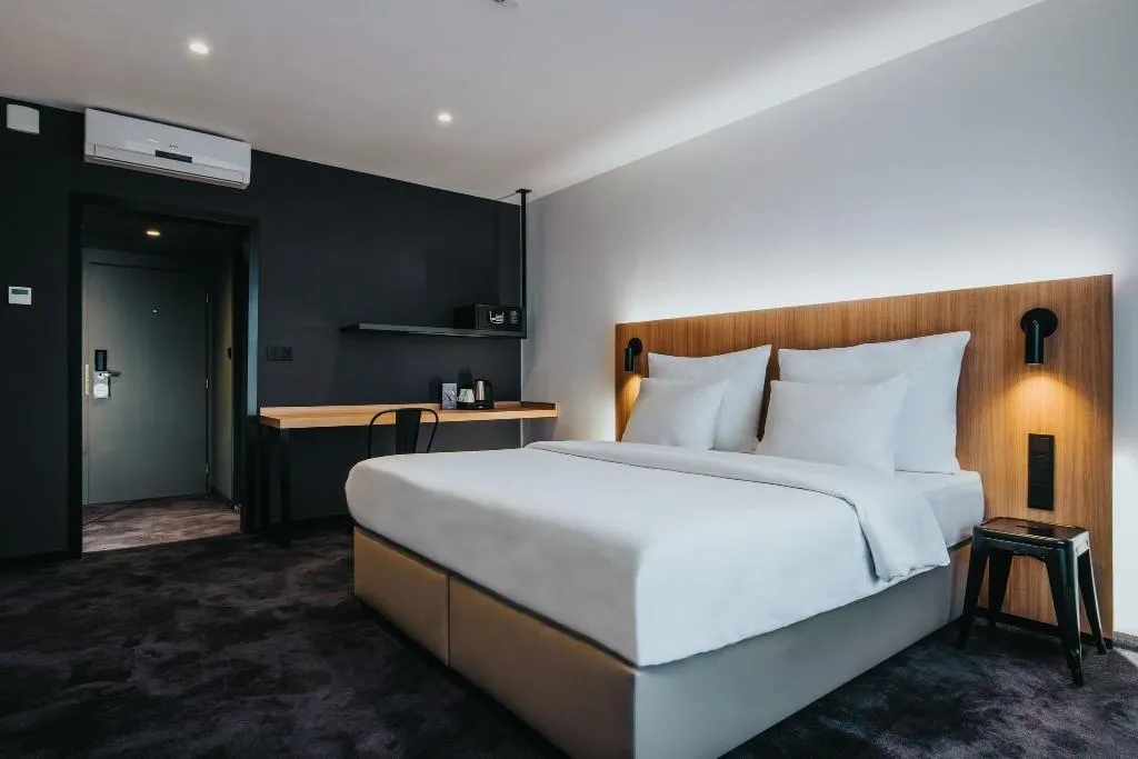 Double or Twin BASIC Room, Orea Congress Hotel Brno, Prague