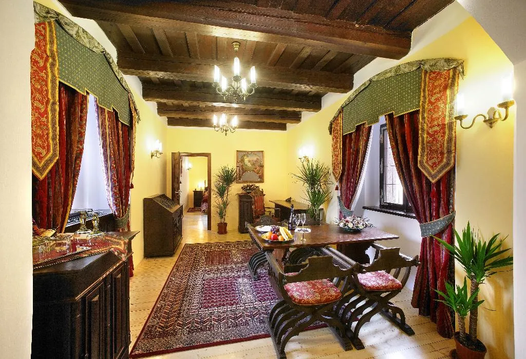 SUITE DELUXE ONE BED Room, Hotel Ruze, Prague