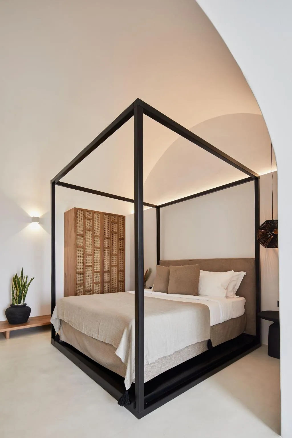 SUITE DELUXE WITH JACUZZI Room, You And Me Suites, Santorini