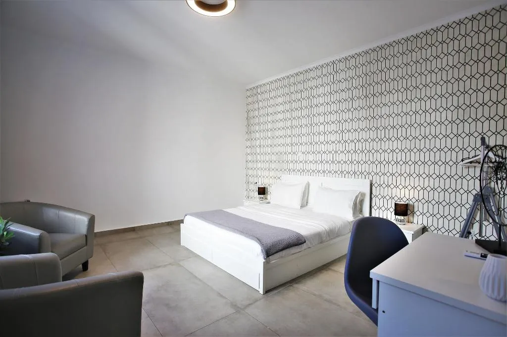 Room, Gk Athens, Athens