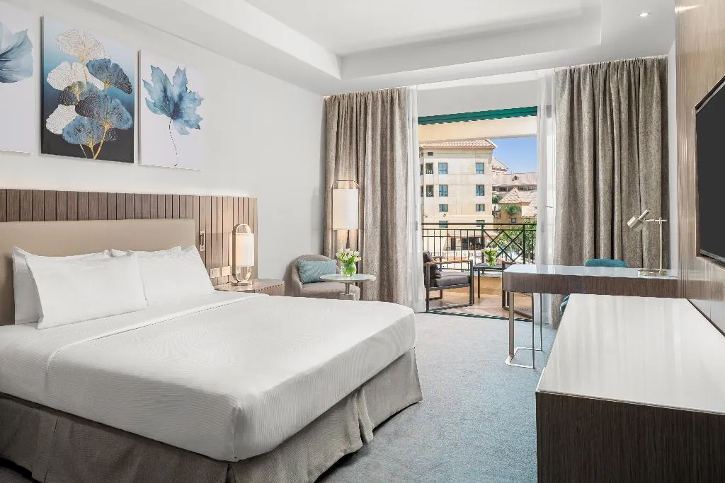 DOUBLE SUPERIOR KING BED Room, Hilton Pyramids Golf, Cairo