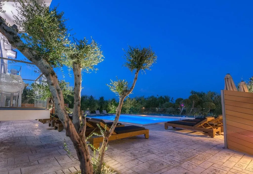 Sports and Entertainment, Litore Luxury Living, Zante