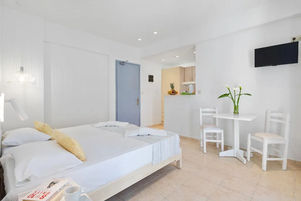 FAMILY ROOM TWO BEDROOMS Room, Bella Vista Beach Hotel & Studios, Corfu