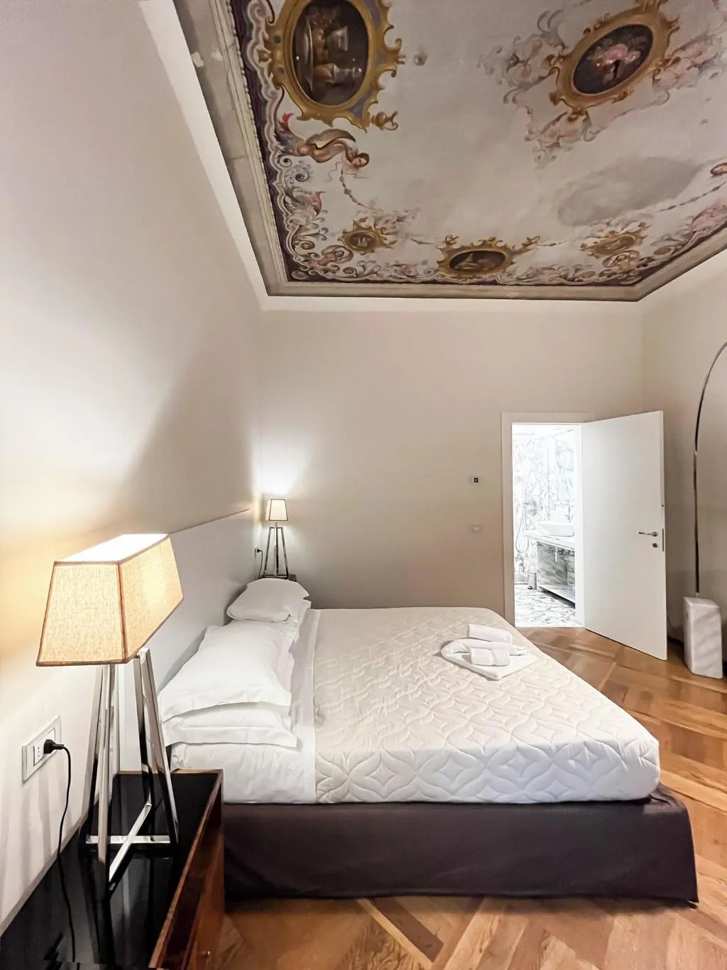 Double or Twin SUPERIOR QUEEN BED Room, Hotel La Scala, Florence