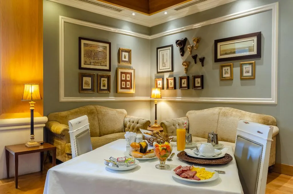 Restaurant, Olissippo Castelo, Lisbon