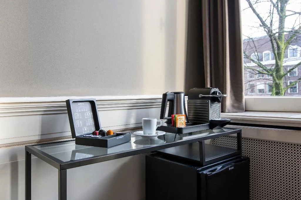 DOUBLE DELUXE Room, Grand Canal Boutique Hotels, Amsterdam