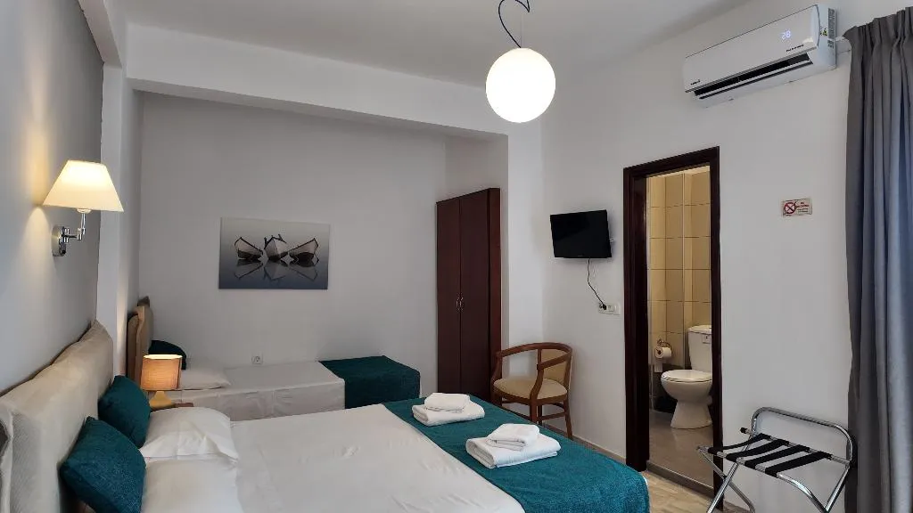 TRIPLE STANDARD Room, Mary Bill, Santorini