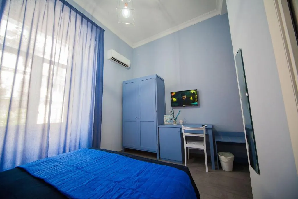 Room, La Perla Del Golfo, Naples