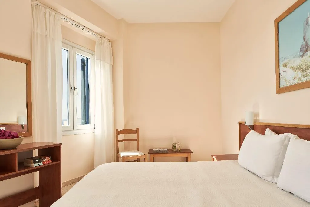 Double or Twin WITHOUT BALCONY Room, Favie Suzanne, Mykonos