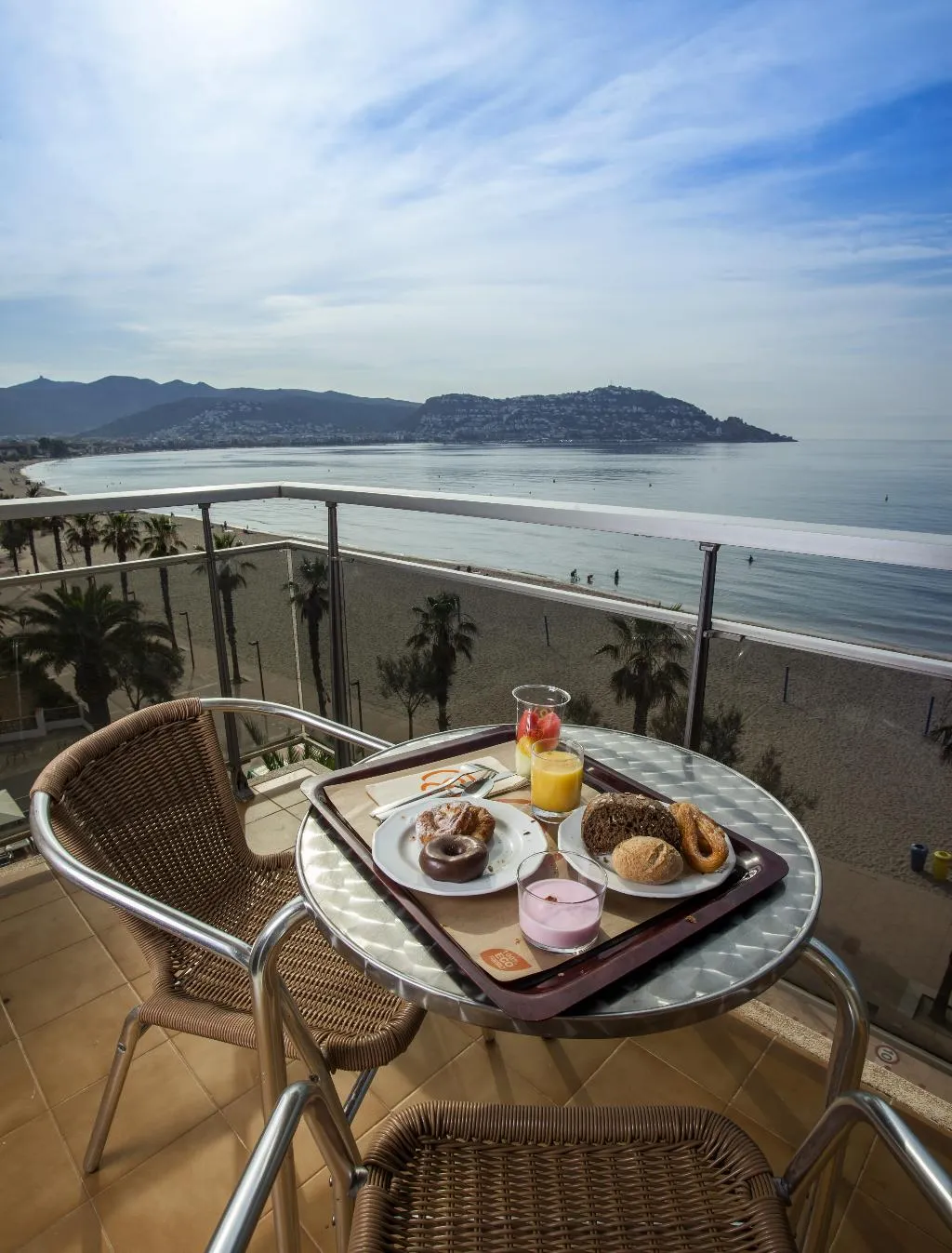 DOUBLE POOL VIEW Room, Hotel Monterrey Roses by Pierre & Vacances, Costa Brava