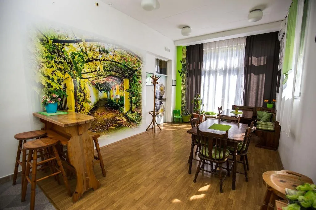 Restaurant, Crazy House Hostel Pula, Istria