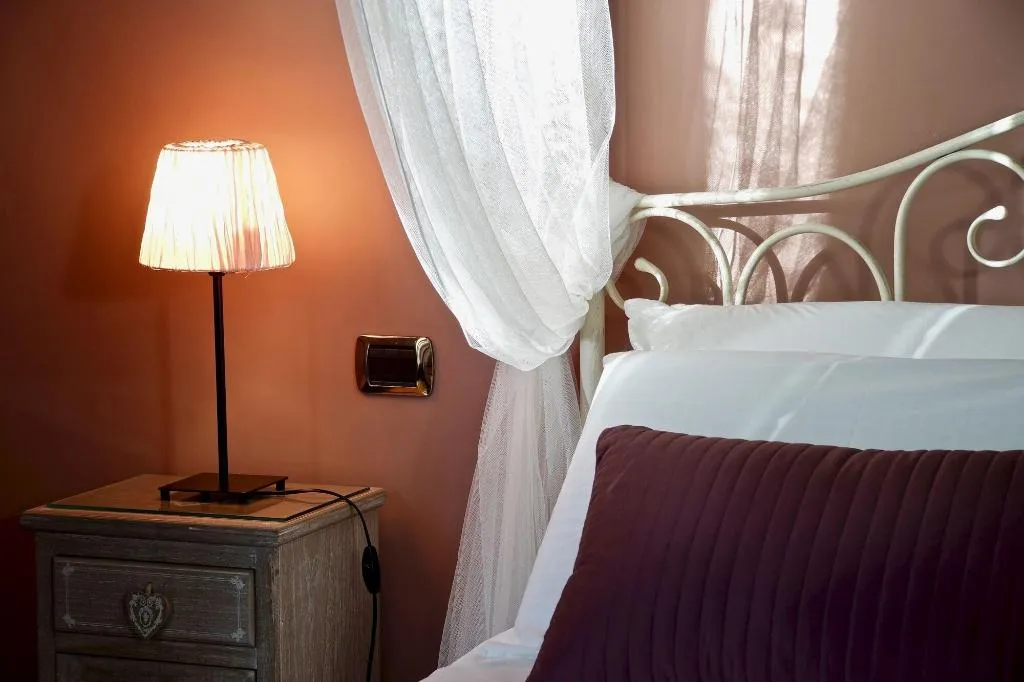 Room, B&b A'Luggetella, Naples