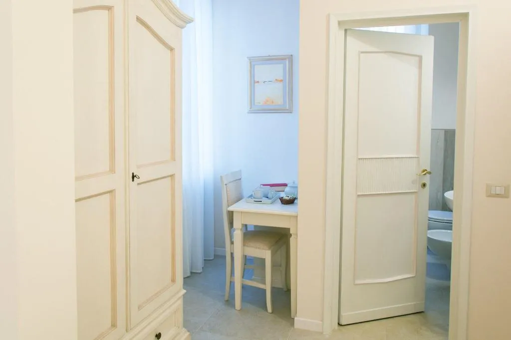 Room, Dimora Salviati, Florence