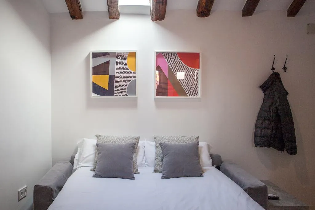 STUDIO STANDARD Room, Gran Central Suites, Madrid