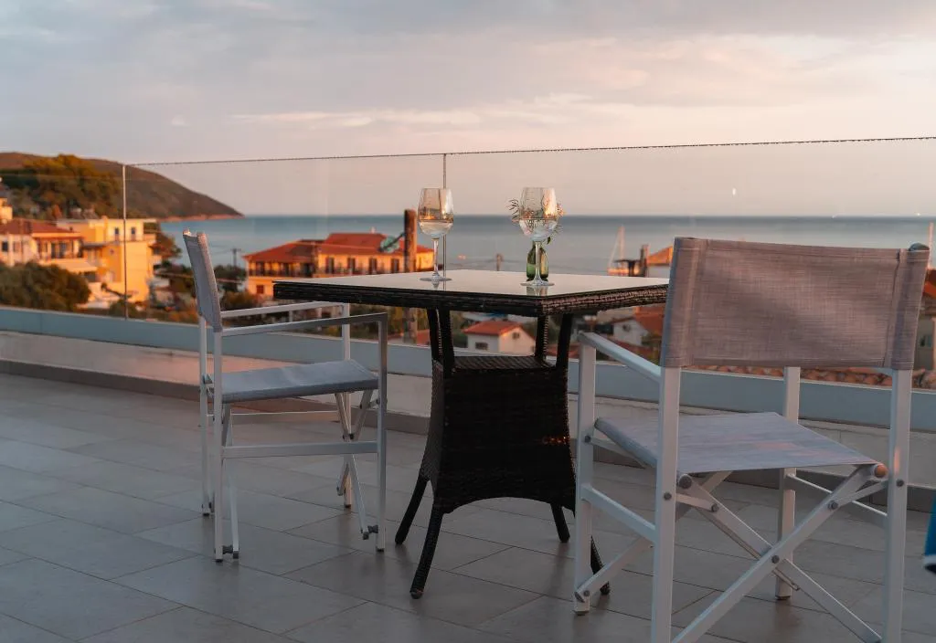 Bar, Estia, Kalamata