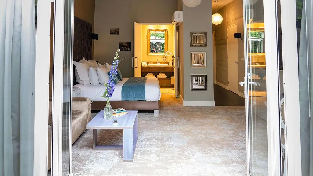 Room, Luxury Suites Amsterdam, Amsterdam