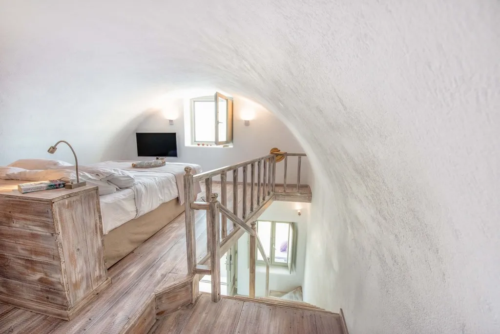 JUNIOR SUITE STANDARD Room, La Perla Villas and Suites, Santorini