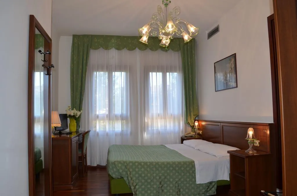 General view, Villa Cipro, Venice