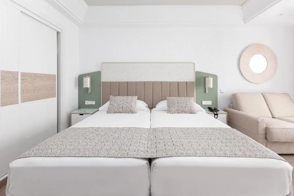 Double or Twin STANDARD Room, Hotel Riu Gran Canaria - All Inclusive, Gran Canaria