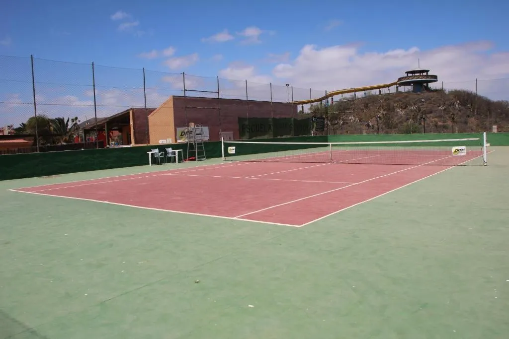 Sports and Entertainment, Oasis Village, Fuerteventura