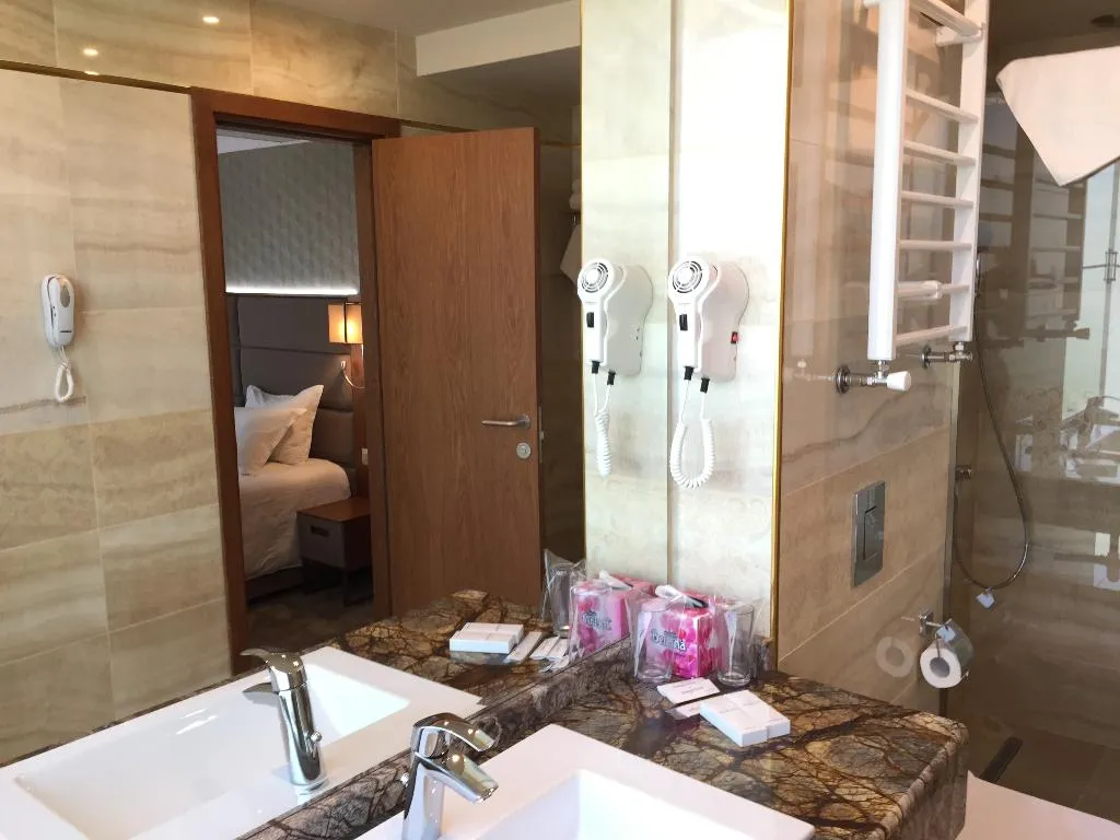 SUITE STANDARD Room, Golden Tulip Varna Hotel, Varna