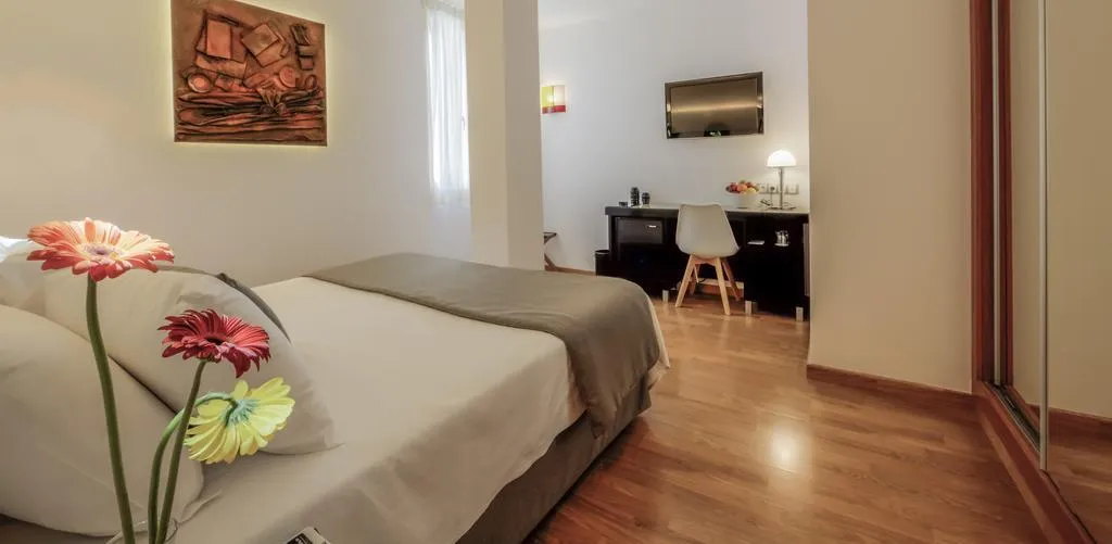 TRIPLE STANDARD Room, Evenia Rocafort, Barcelona