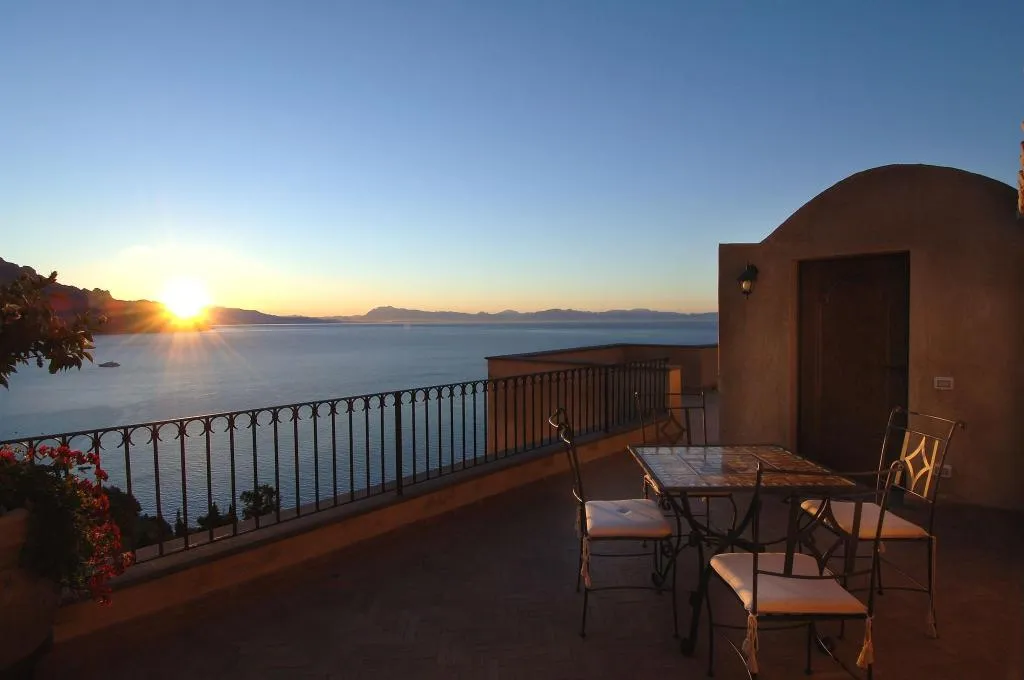 Terrace, Villa Alba d'Oro - Historic Luxury Villa, Naples