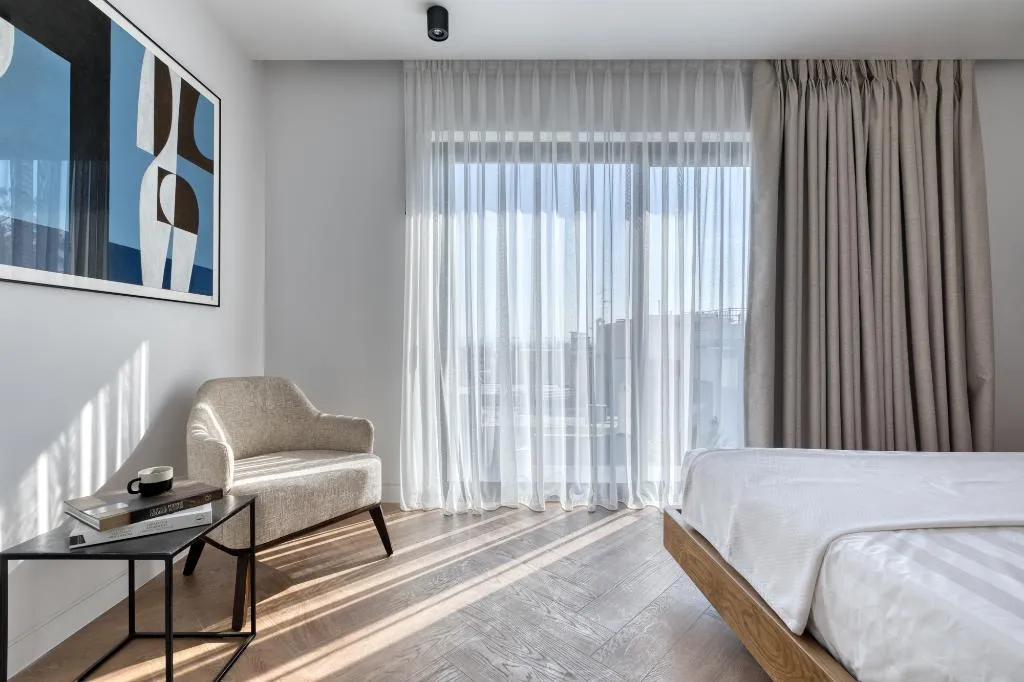 JUNIOR SUITE CITY VIEW Room, Neoma, Athens