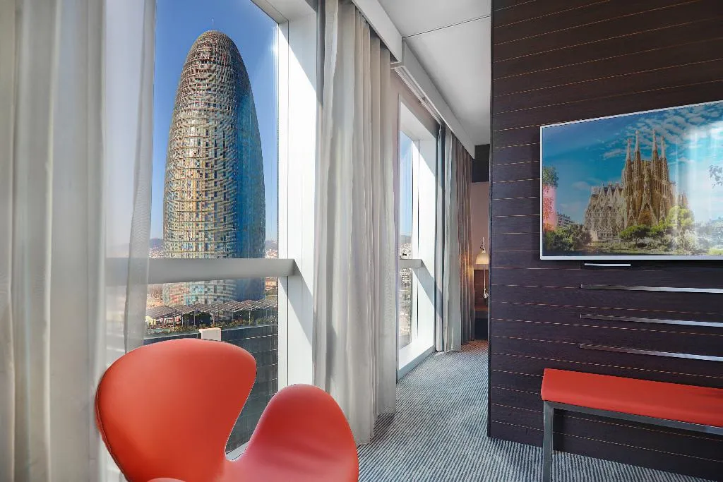 SUITE SUPERIOR QUEEN BED Room, Novotel Barcelona City, Barcelona