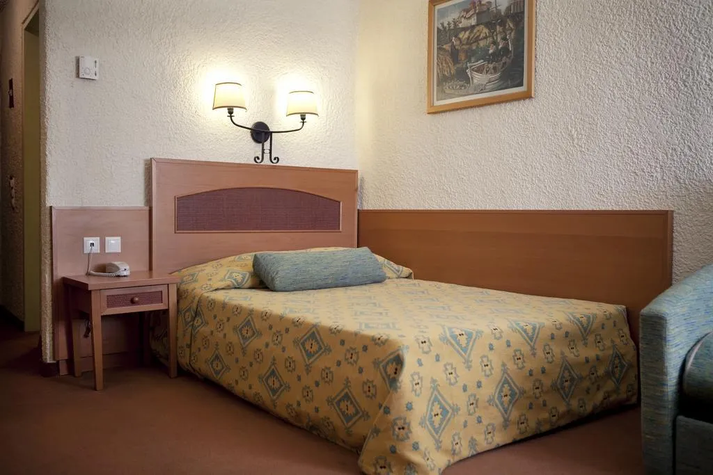 SINGLE MOUNTAIN VIEW Room, Athos Palace Hotel, Halkidiki