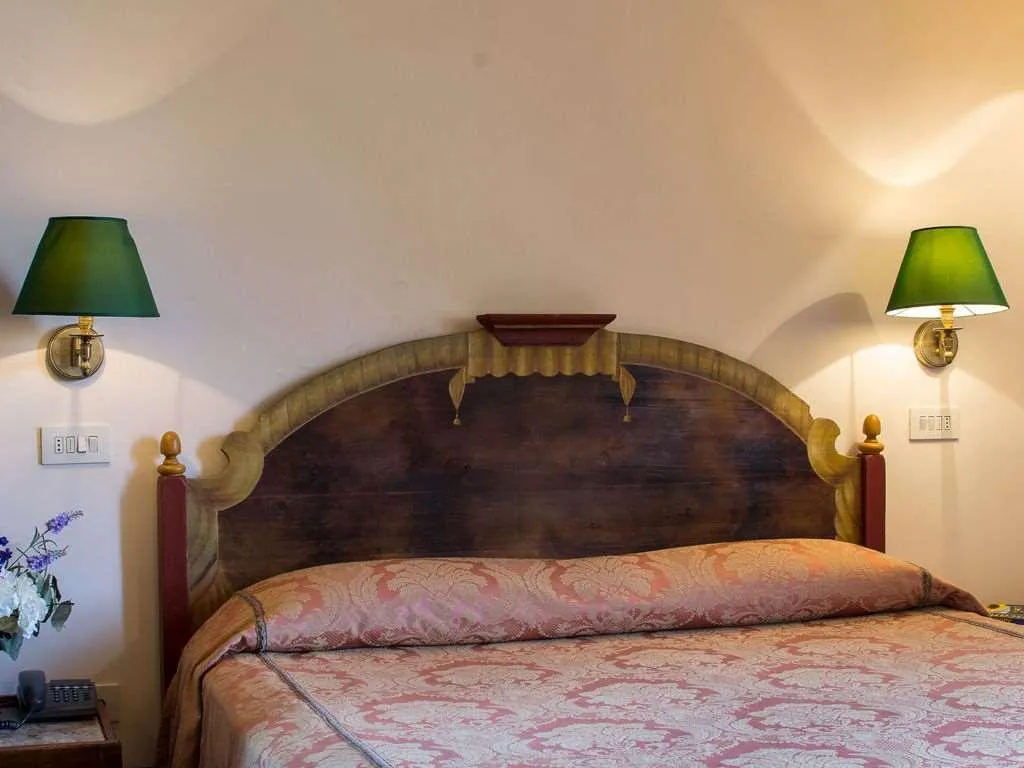 Room, Loggiato Dei Serviti, Florence